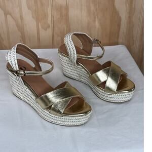 Pia Rossini Gold Tone Wedges Sandals Shoes US Size 8 Euro Size 39 NWOB/Tag